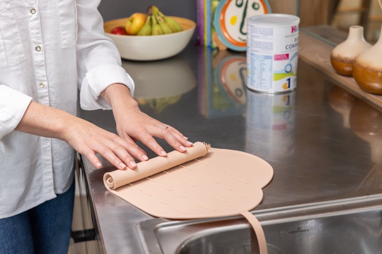 Baby on the Move - Yummy Clean Set - Afdruipmat en borstel - Blush