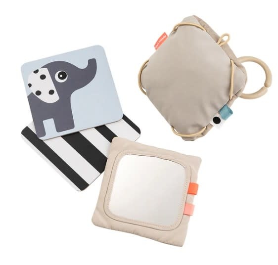 Done by Deer - Baby contrast card holder - Deer friends - Sand