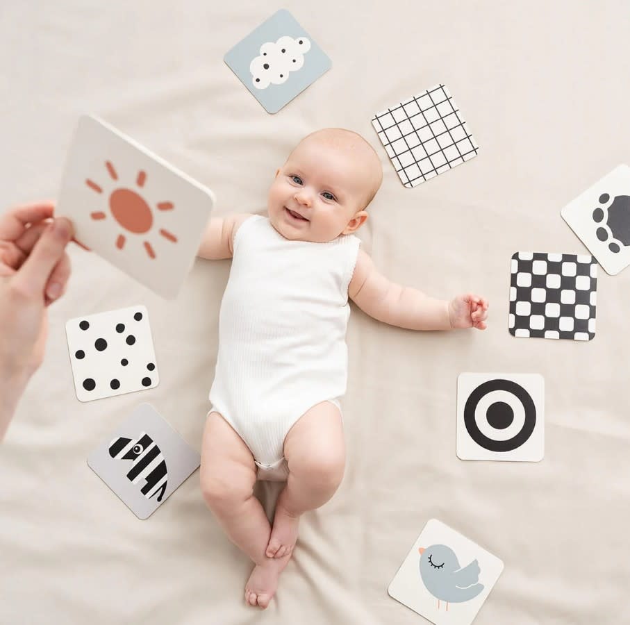 Done by deer - Baby contrast cards 10-pack - Elphee - Colour mix