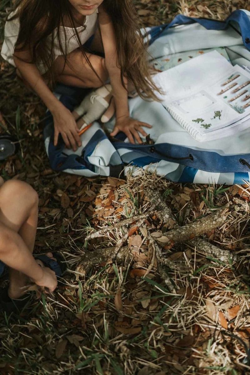 Play & Go - Speeltapijt/Opbergzak Outdoor Blue/green stripes - 140 cm