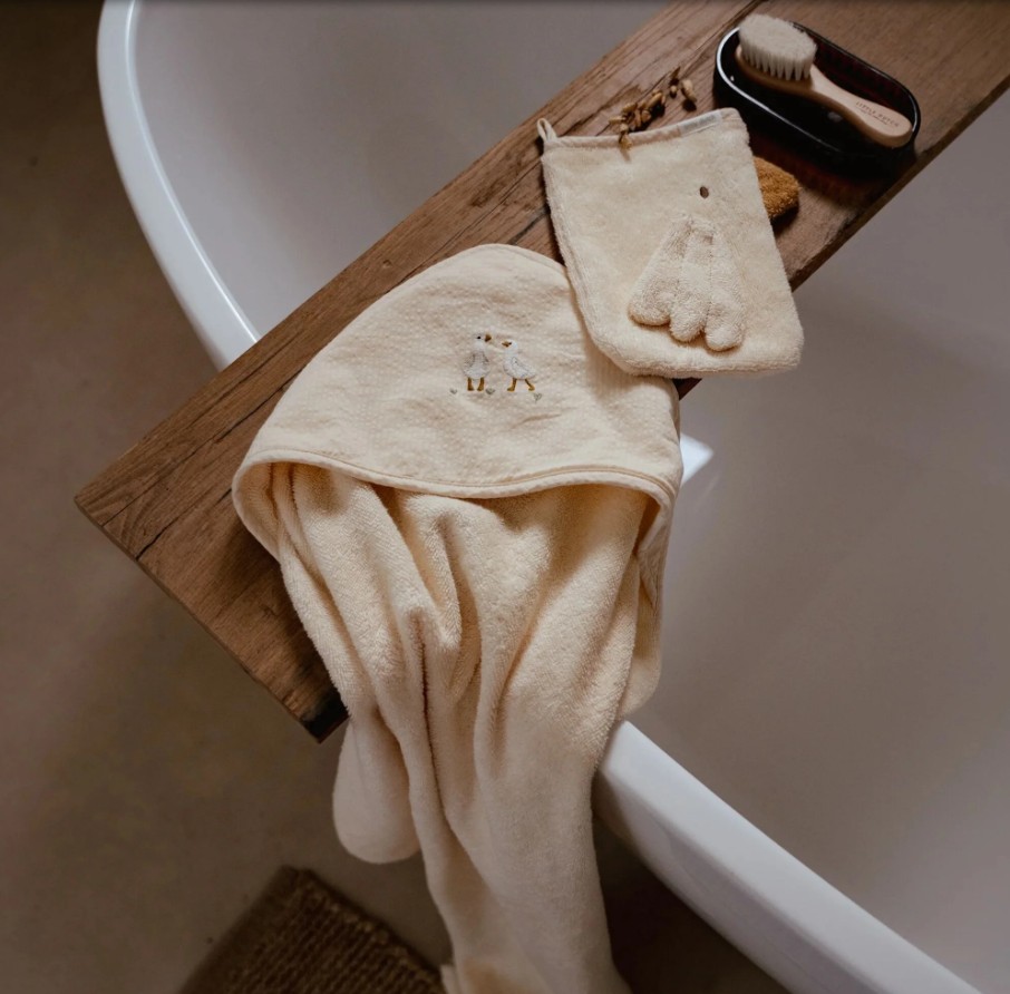 Little Dutch - Newborn Naturals - Little Goose - Badcape en washandje
